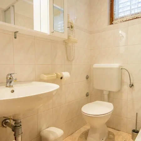 Baskovic Apartment *