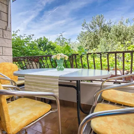Baskovic Apartment